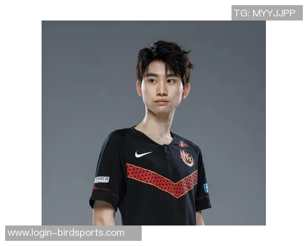 实时新闻深入探讨FPX战队在数据分析中的实力与表现解析